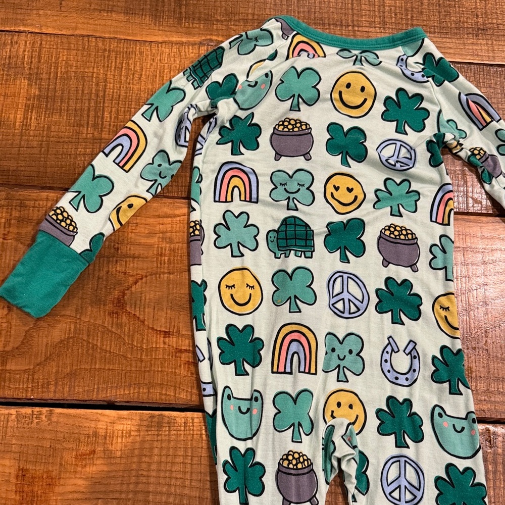 Little Sleepies “Happy Go Lucky” St. Patrick’s Day Zippy - Picture 10 of 11